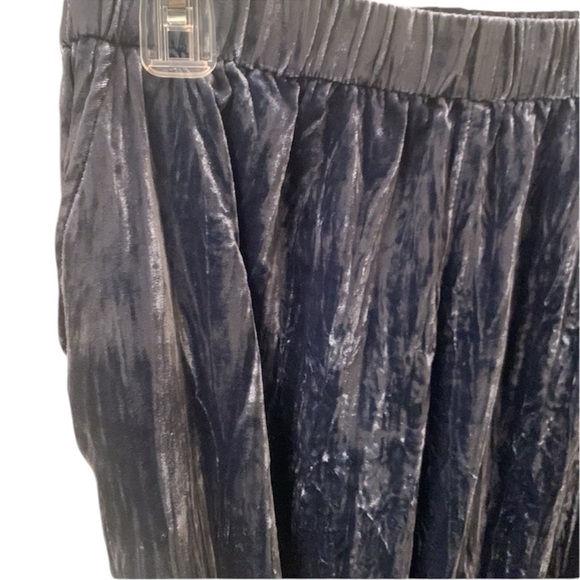 Anthropologie Textured Velvet Jogger Pants Lg - Picture 10 of 12